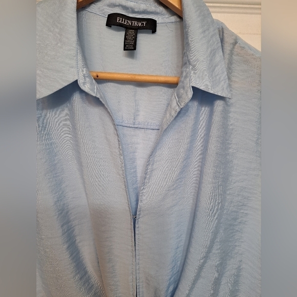 Ellen Tracy Baby Blue Sleeveless Knot Front Blouse Size M - Picture 2 of 7